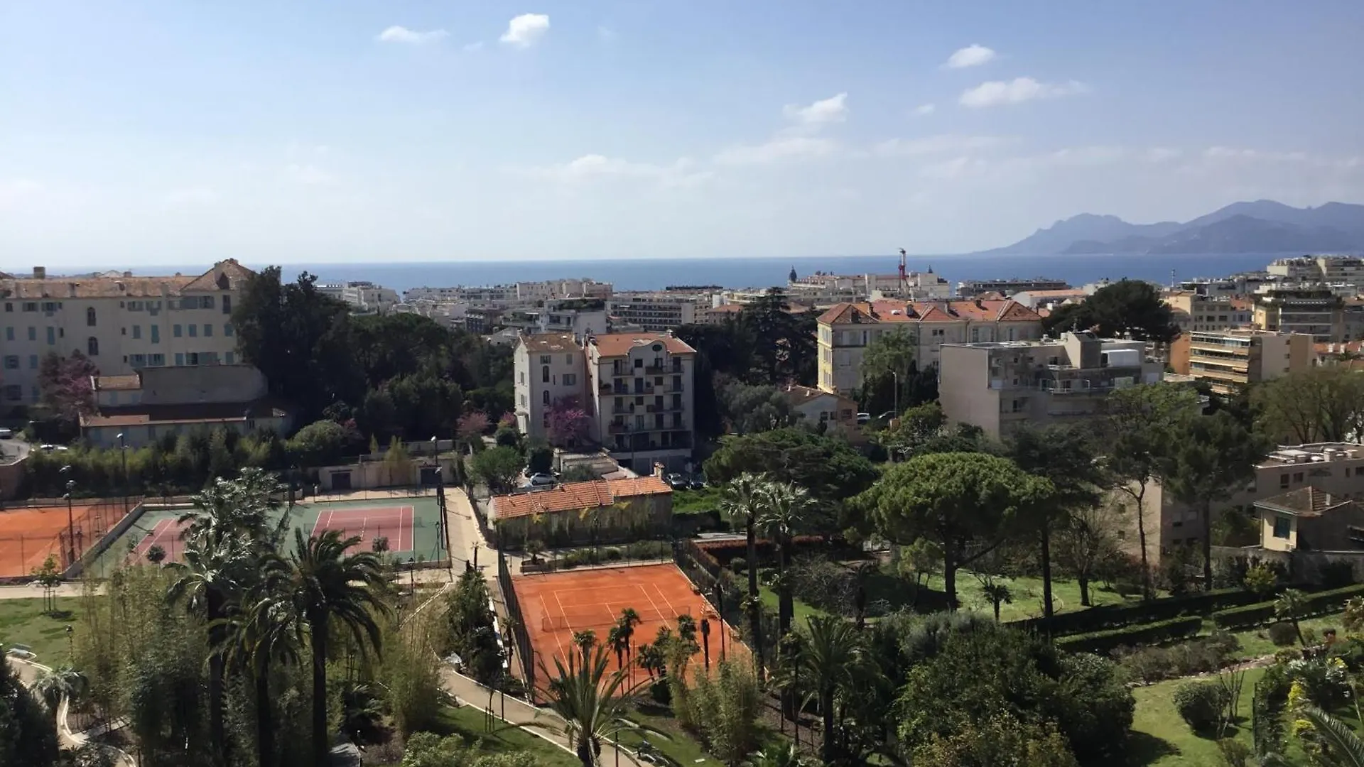 Cannes Croisette Sea & Sky Appartamento